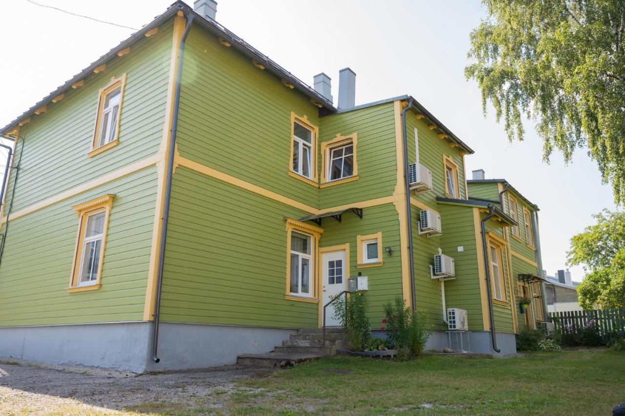 Appartamento Centre Premium Pärnu Esterno foto